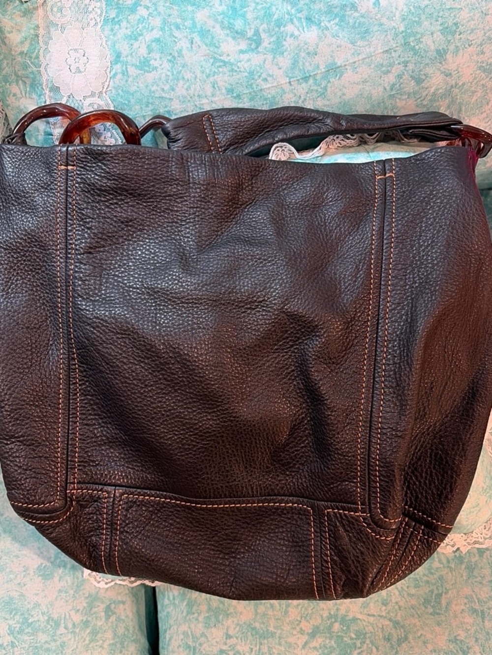 Women's Black Leather Shoulder Bag with Tortoiseshell Rings - Picture 2 of 9